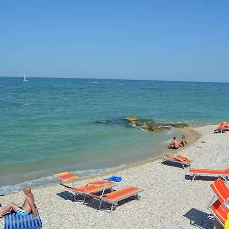 Trilocale Sul Mare Lägenhet *